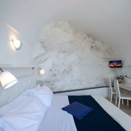 فيلة Knight أمالفي